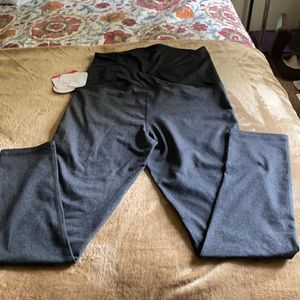 NWT, Isabel Maternity Gray Athletic Leggings
